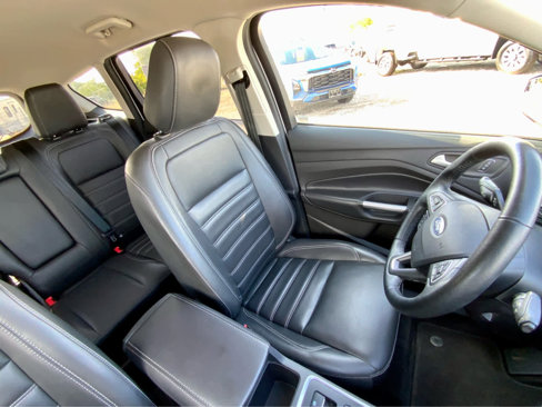 Used 2019 Ford Escape SEL image 30