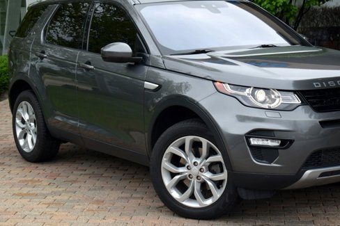 Used 2017 Land Rover Discovery Sport HSE image 4