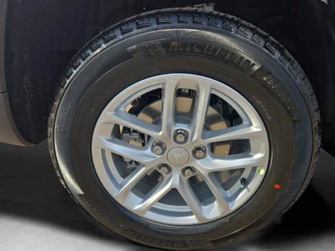 New 2025 Jeep Grand Cherokee Laredo X image 29