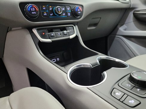 Used 2022 GMC Terrain SLT image 26