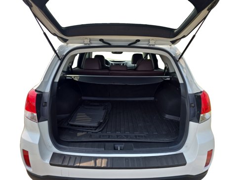 Used 2013 Subaru Outback 2.5i Limited w/ Special Appearance Pkg image 6