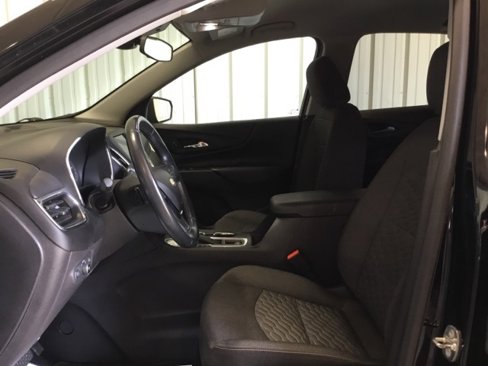Used 2020 Chevrolet Equinox LT w/ Driver Convenience Package image 27
