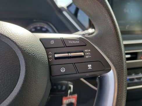 Used 2023 Hyundai Sonata SE image 28