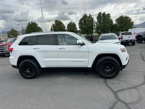 Used 2014 Jeep Grand Cherokee Limited image 9
