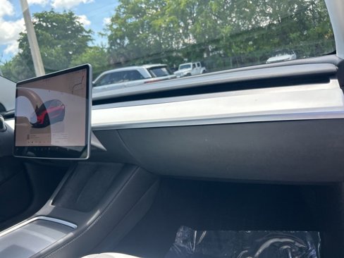 Used 2023 Tesla Model 3 Standard Range image 23