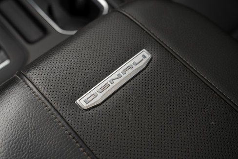 Used 2024 GMC Sierra 3500 Denali w/ Denali Reserve Package image 28