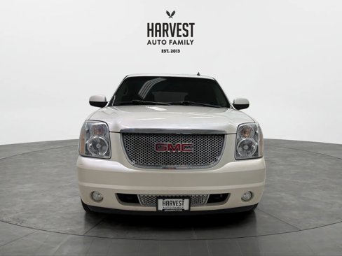 Used 2010 GMC Yukon Denali image 11