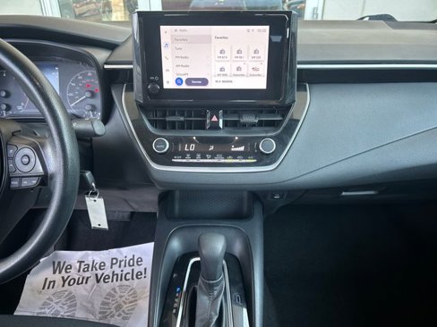 Used 2023 Toyota Corolla LE image 17