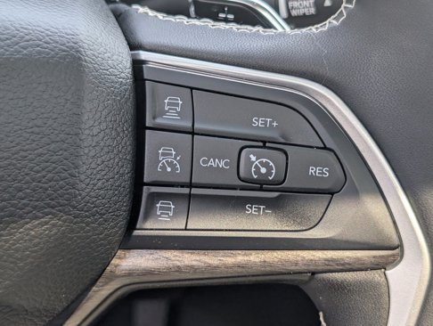 Used 2022 Jeep Grand Cherokee Limited 4xe image 19