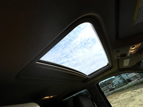 Used 2014 Chevrolet Suburban LT image 63