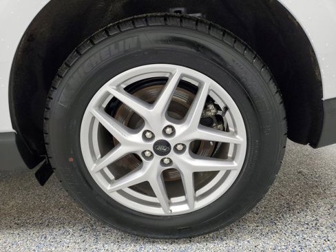 Used 2024 Ford Edge SEL image 5