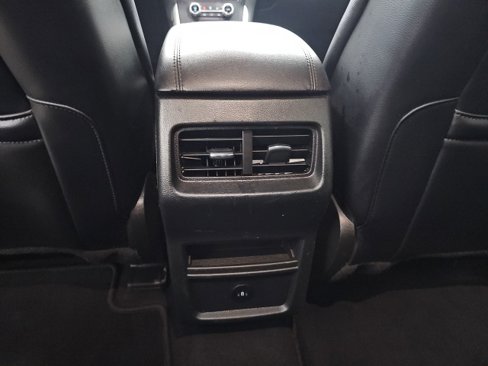 Used 2023 Ford Edge SEL image 32