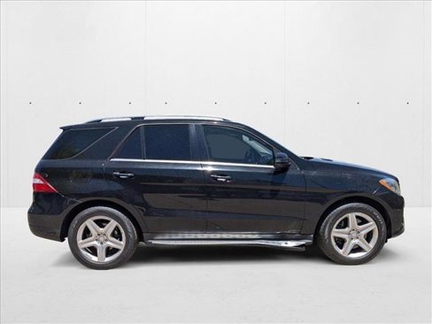 Used 2014 Mercedes-Benz ML 550 4MATIC image 4