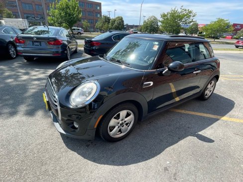 Used 2018 MINI Cooper 2-Door Hardtop image 10