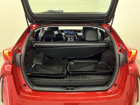 Used 2020 Toyota Prius Prime XLE image 23
