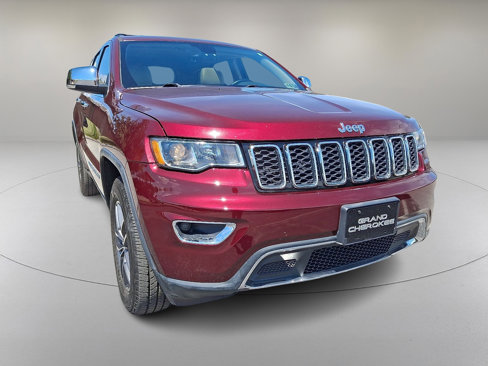 Used 2017 Jeep Grand Cherokee Limited image 2