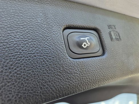 Used 2024 Ford Edge Titanium image 33