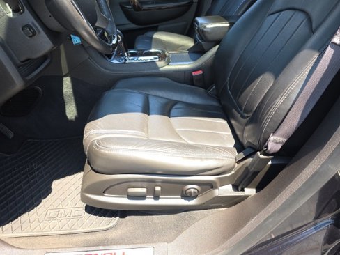 Used 2014 GMC Acadia Denali image 15