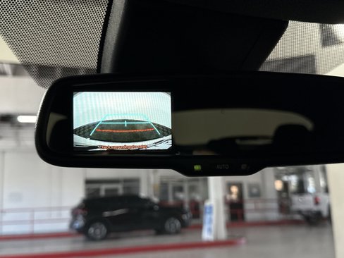 Used 2018 Toyota C-HR XLE image 19