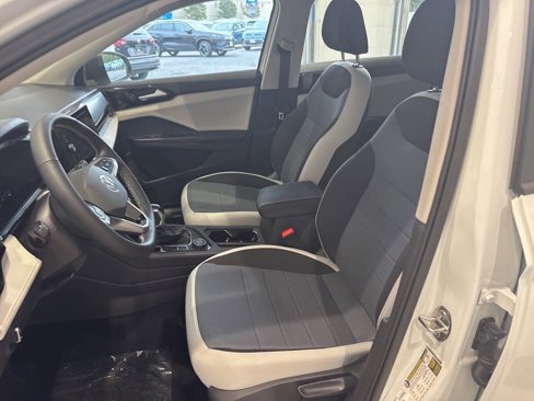 New 2025 Volkswagen Taos S image 11