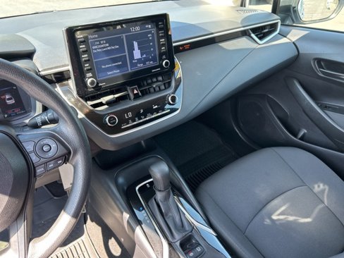 Used 2022 Toyota Corolla LE image 28