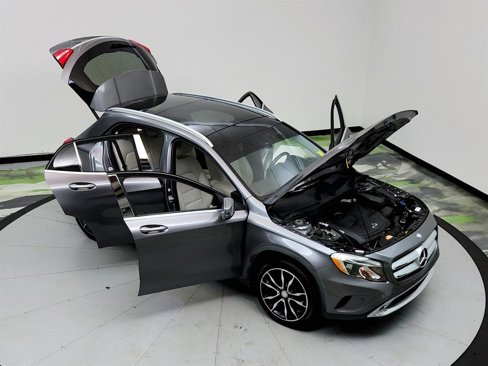 Used 2017 Mercedes-Benz GLA 250 image 38