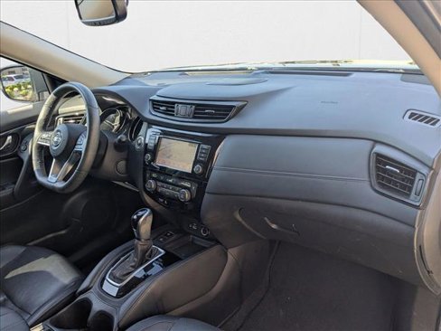 Used 2020 Nissan Rogue SL image 21