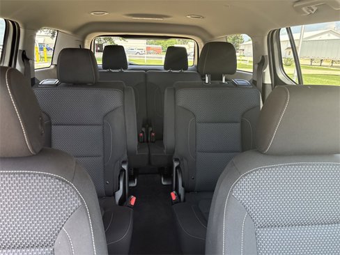 Used 2023 GMC Acadia SLE w/ Driver Convenience Package image 18