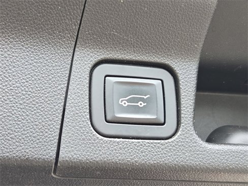 Used 2018 GMC Acadia SLT image 32