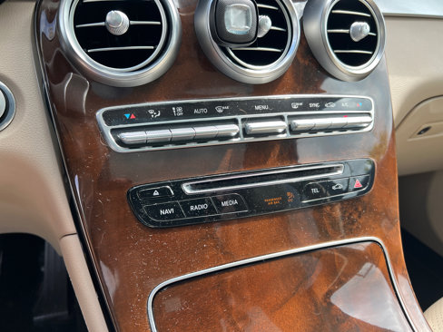 Used 2018 Mercedes-Benz GLC 300 image 33
