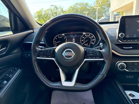 Used 2021 Nissan Altima 2.5 SR image 14