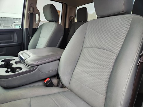 Used 2018 RAM 1500 Express w/ Black Ram 1500 Express Group image 23