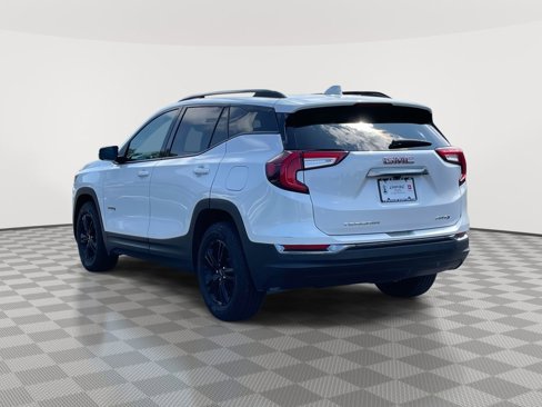 Used 2022 GMC Terrain AT4 w/ Infotainment Package II image 5