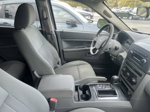 Used 2006 Jeep Grand Cherokee Laredo w/ Cargo Convenience Group image 7