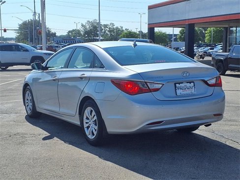 Used 2012 Hyundai Sonata GLS image 9