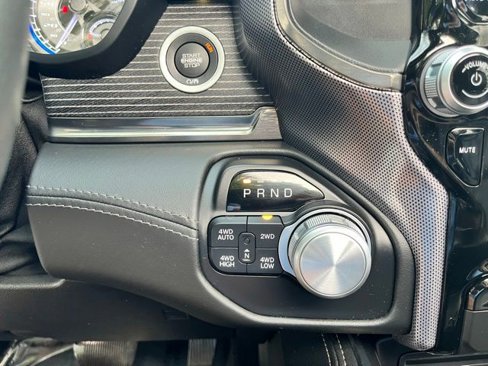 Used 2019 RAM 1500 Limited w/ Advanced Safety Group image 32