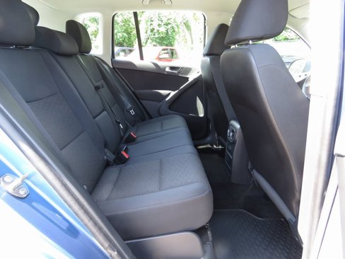 Used 2017 Volkswagen Tiguan Limited w/ Premium Package image 17
