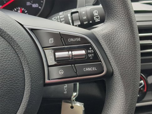 Used 2023 Kia Seltos LX image 18