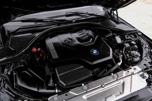 Used 2022 BMW 230i Coupe w/ Premium Package image 35