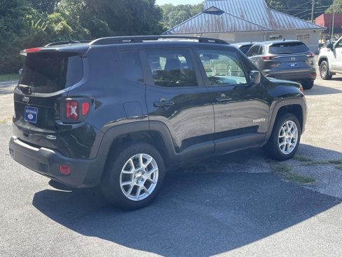 Used 2022 Jeep Renegade Latitude w/ Sun/Sound Group image 8