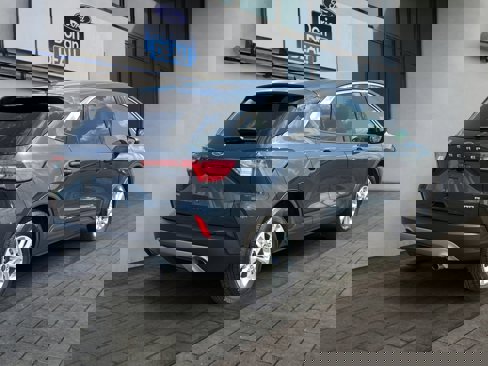Certified 2022 Ford Escape SE w/ Convenience Package image 3
