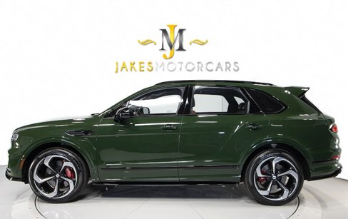 Used 2022 Bentley Bentayga image 2