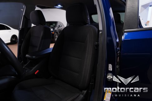 Used 2023 GMC Terrain SLE w/ Driver Convenience Package image 27
