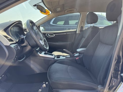 Used 2019 Nissan Sentra SV image 5