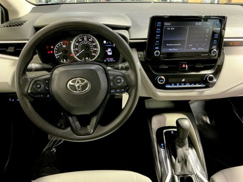 Used 2022 Toyota Corolla LE image 24
