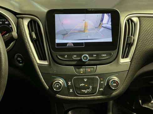 Used 2022 Chevrolet Malibu LS image 27