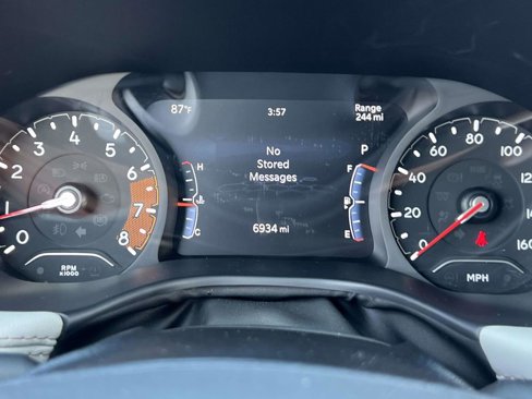Used 2024 Jeep Compass Limited image 27