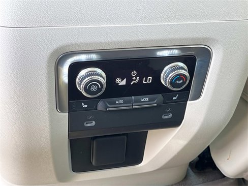 Used 2022 GMC Yukon Denali w/ Max Trailering Package image 17