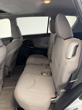 Used 2012 Toyota RAV4 4WD image 17