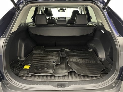 Certified 2022 Toyota RAV4 XLE Premium image 5